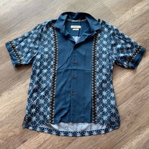 TOMMY BAHAMA 100% Silk Short sleeve Shirt Blue Abstract Starburst Size M